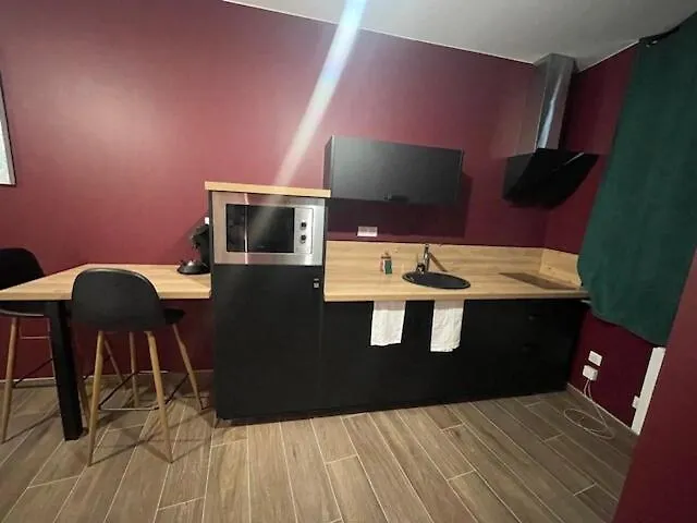 Le Fuchsia Unenuitametz Mety